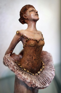 Mia inspirée de la petite danseuse de Degas. - Sculptures